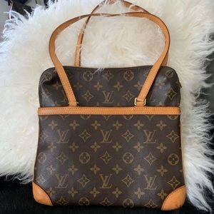 Louis Vuitton coussin Gm monogram
